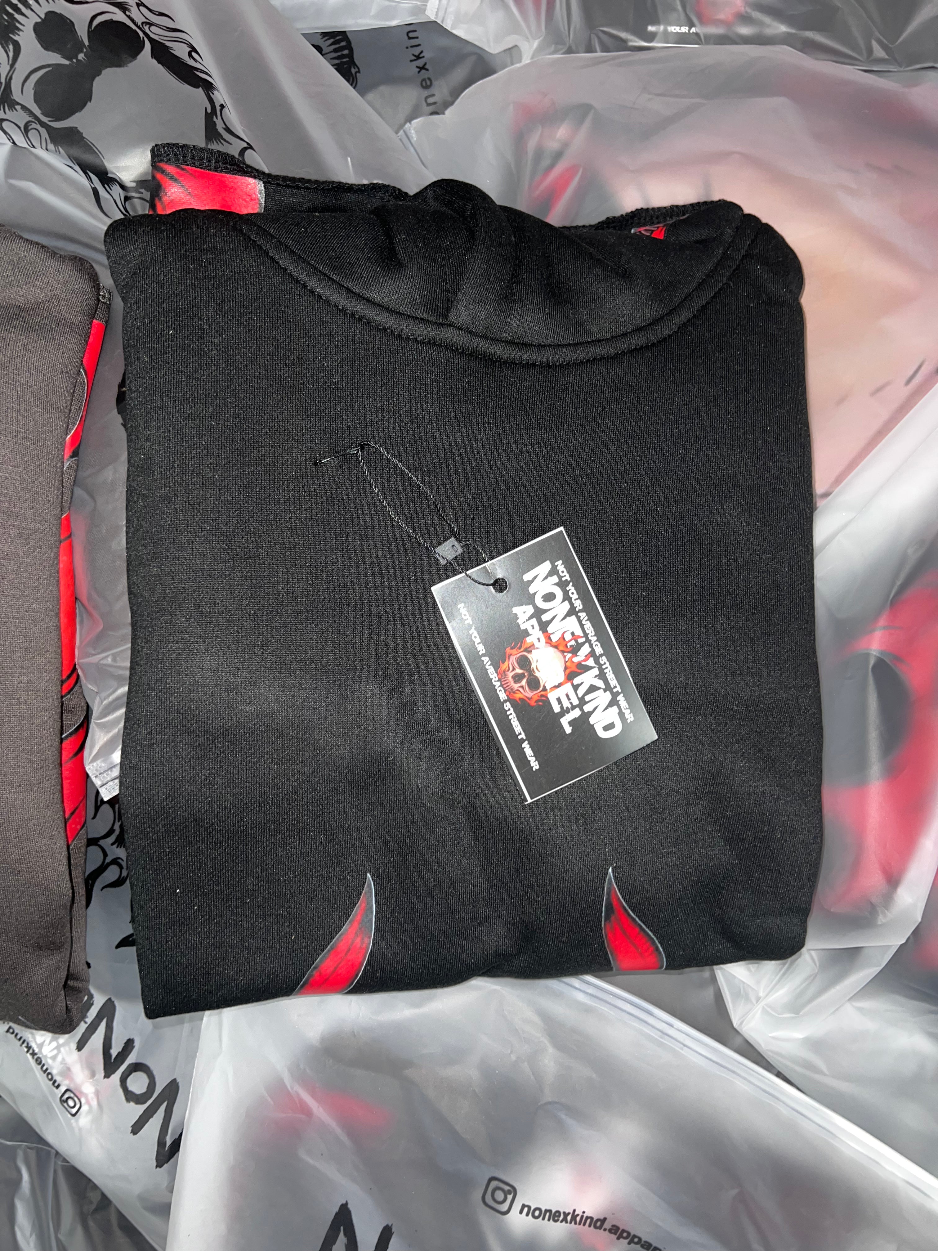 WORST PLACE CROPPED HOODIE